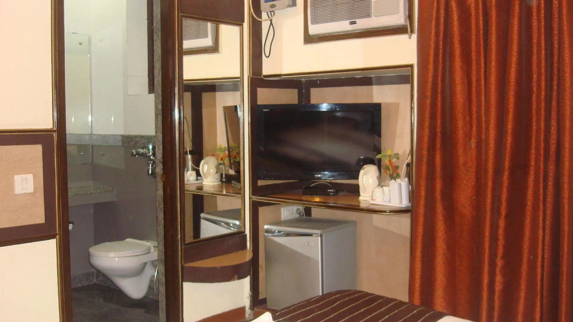 Rama Deluxe Hotel Delhi  India